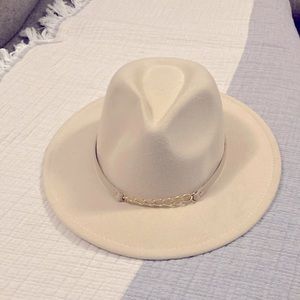 Like New! Wide Brim Boho Hat